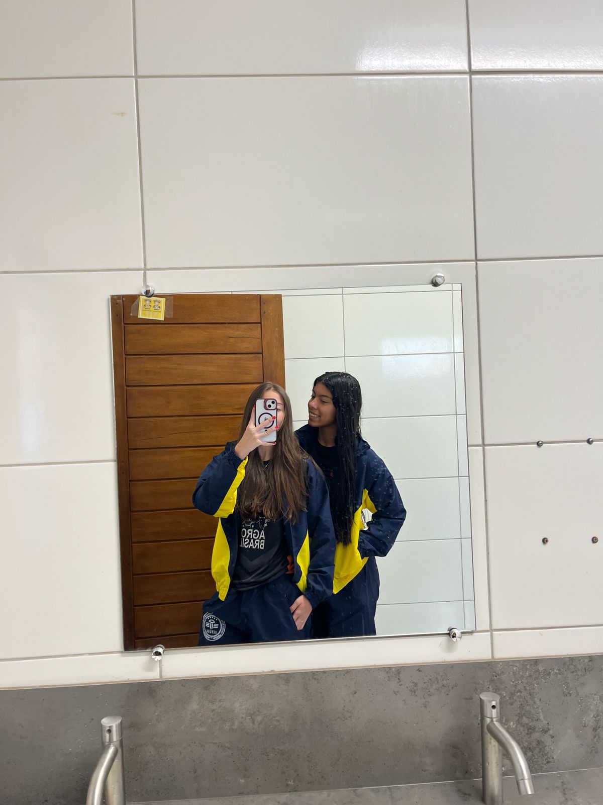 Irmandade 👭